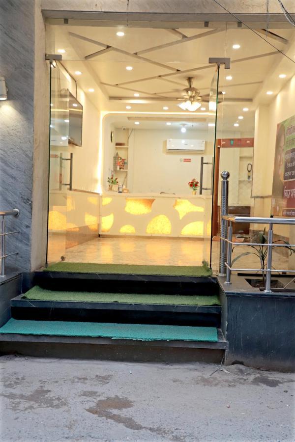 Hotel Klick International - 2 Min Walking From New Delhi Railway Station Екстер'єр фото