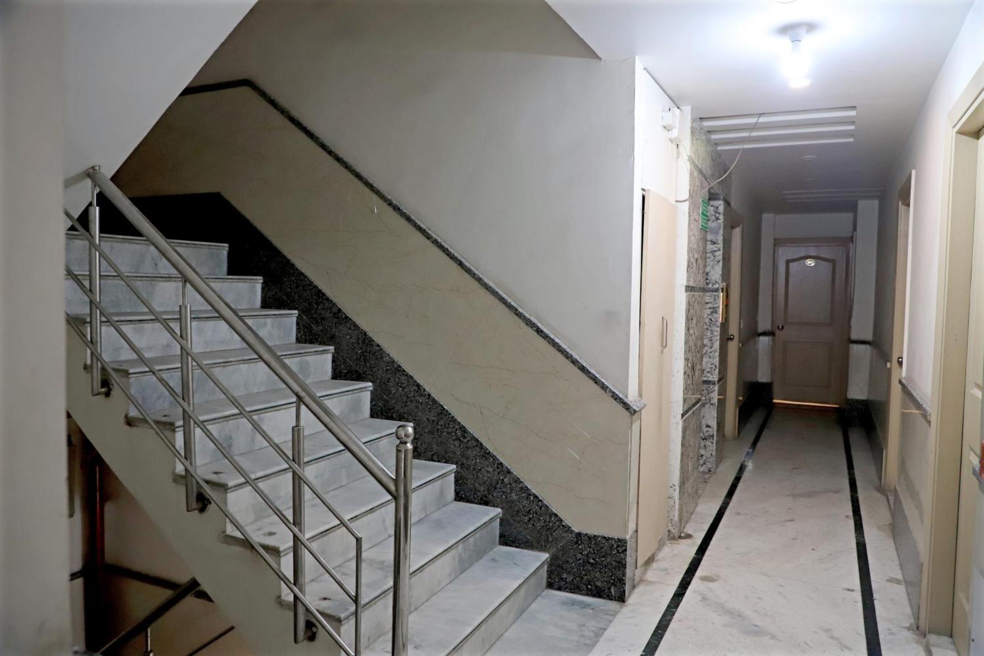 Hotel Klick International - 2 Min Walking From New Delhi Railway Station Екстер'єр фото